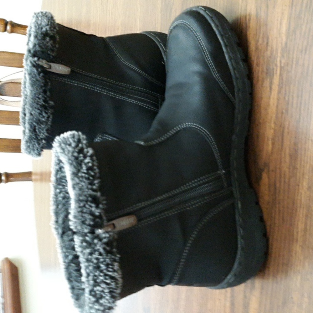Khombu Booties